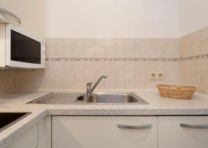 Fischerstrasse 10a Kuestenvogel *